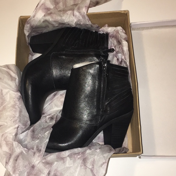 *SALE* Jessica Simpson Cerrina Booties Black - Picture 5 of 5